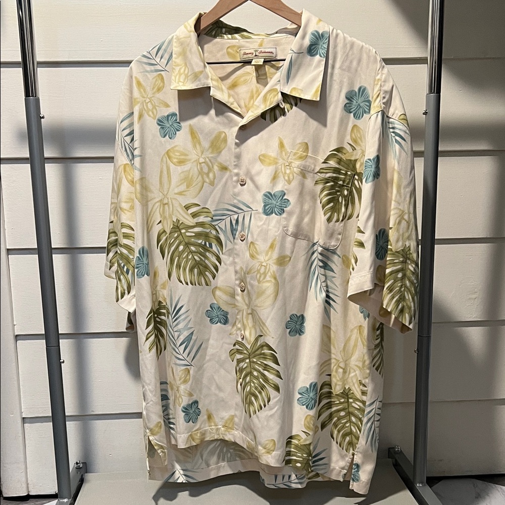 Tommy Bahama Men's Tropical Print Shirt - Cream, Green, and Blue 100% Silk